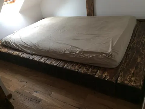 Masívny nábytok – ukážka 3