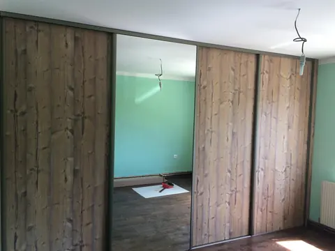 Bytový nábytok – Rolldoor – ukážka 7